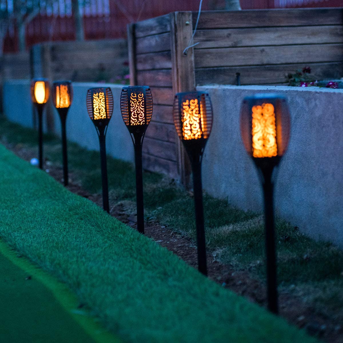 LED соларни светла